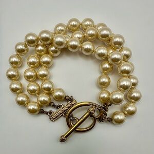 Vtg Oscar De La Renta Pearl 3 Multi Strand Faux Pearl Bracelet Gold Tone Clasp